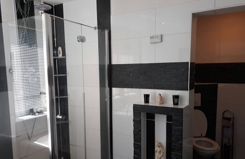 Luessow House | Rustic and large holiday home in front of Stralsund