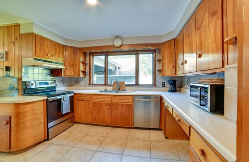 Mount Upton Cottage | Rustic Bainbridge Retreat w/Spacious Yard!