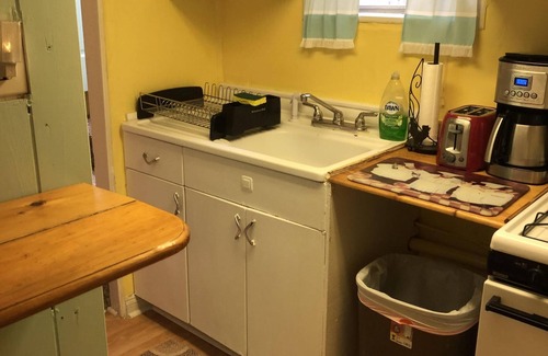 Bayview Cottage | Rustic Beach Front Apartment - Cozy, Rustic and On the Beach! - 2 BR/1 Bath