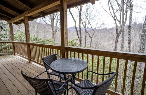 Todd Cabin | Rustic Cabin With Mountain Views