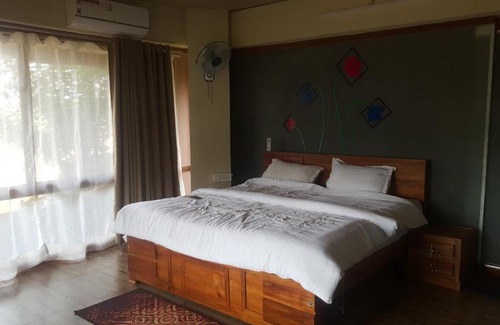 Kaimane Apartment | Rustic Charm Wayanad - The Roots (Treetop Suite)