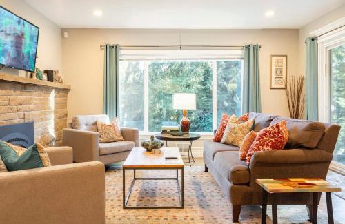Mill Creek House | Rustic Chic Cottage near Mill Creek, Snohomish, Woodinville