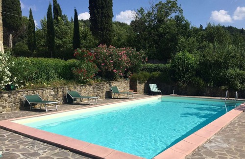 Monterchi House | Rustic Comfort with Modern Touch