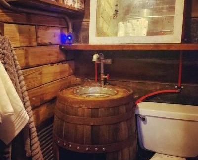 Jonesville House | Rustic Container Accommodation for Glamping in Kentucky