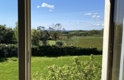 Portloe Cottage | Rustic cottage close to the coast with sea views. Dog friendly, large garden.