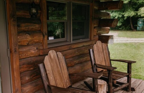 Shinglehouse Cabin | Rustic Creekside Cabin