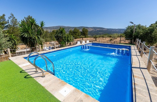 Ibi Villa | Rustic Escape by Fidalsa