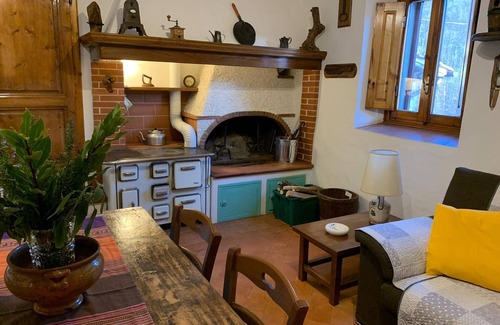 Bivio Pozzo House | Rustic House in Reggello with Garden and Patio