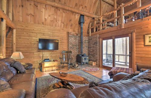 Eidelweiss Village House | Rustic Madison Treehouse Cabin with Game Room!
