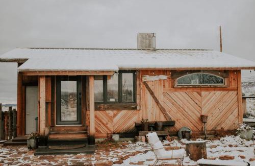 Cane Beds House | Rustic Ranch Getaway Near Zion, Bryce, Grand Canyon