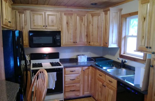 Merrillan Cabin | Rustic Secluded Cabin