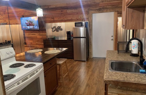 Ridgecrest Apartment | Rustic Studio in Ridgecrest