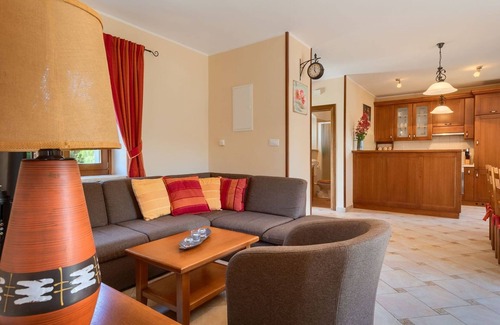 Kringa Villa | Rustic villa Catarina with pool in Tinjan