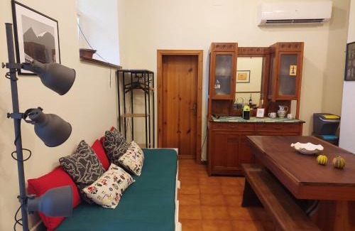 Amandola Apartment | Rustico Via del Sole 13