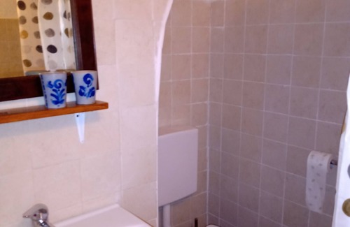 Ponti Other | Rustikales Geräumiges Zimmer