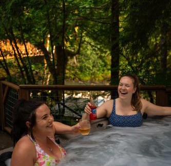 Verlot House | Rusty Bridge River Lodge - Hot tub - Fireplace - Firepit
