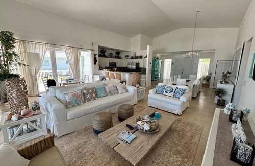 Alice Town Resort | RW BIMINI RESORT - BAY WATERFRONT 4 BED/3 BATH PRIVATE HOUSE - 75FT BOAT SLIP