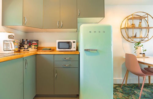 Rye Apartment | Rye Motor Inn: An Adults-Only Apartment Hotel