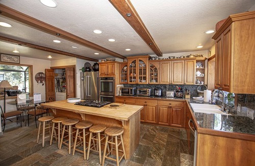 Ridgewood House | Rygh Lakefront by Hauserman Rentals