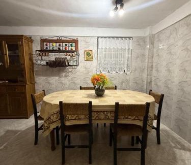 Barreira House | Sítio com piscina e churrasqueira
