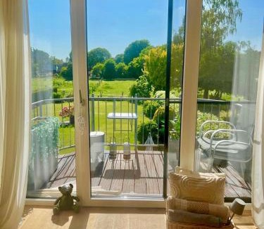Wardt Apartment | SÜDSEE GLÜCK - Maisonette Deluxe App auf 2 Ebenen - auf der Insel Xanten-Wardt zwischen Südsee-Nordsee