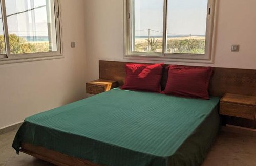 Dar Allouche Apartment | S+2 pied dans l'eau 1ér étage FTA-B1 à plage Dar Allouche