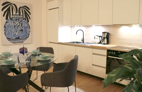 Gmunden Apartment | S.a.p.p.h.i.r.e |stylish 3 BR AP with balcony