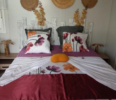 Les Mangles House | S'cale TropiKal - Gite cosy avec piscine privée