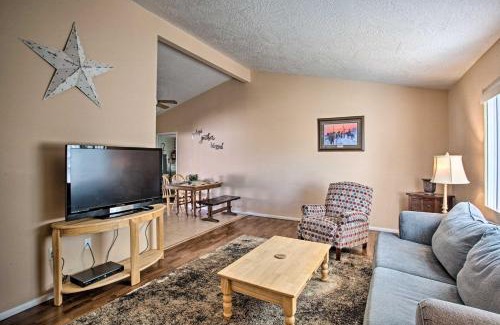 Cottonwood-Verde Village House | S Cottonwood Home with Yard, 3 Mi to Main St