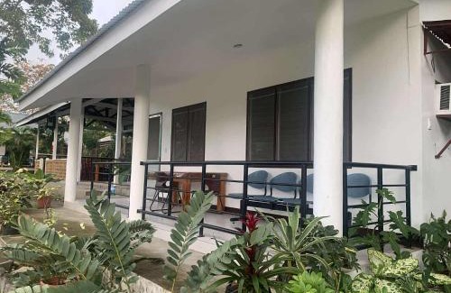 Yumbing House | S&Rs Cottages And Rentals
