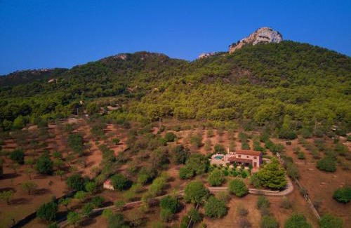 Felanitx Villa | Sa Sinia - Family rural house with pool and mountain views