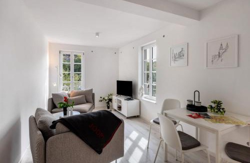 Stadtbezirk Nord Apartment | Saale Fewo mit Burgblick