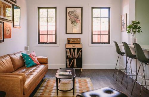 East Sacramento House | Sacramento Guest House with Patio about 5 Mi to Downtown