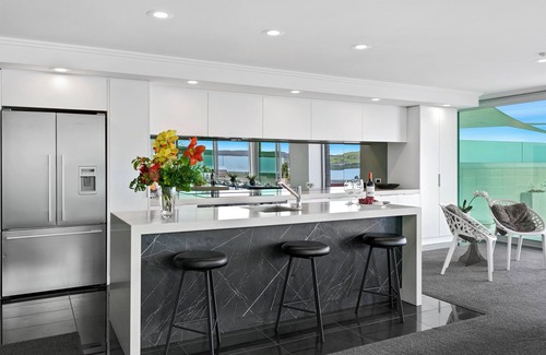 Waipahihi Apartment | Sacred Waters