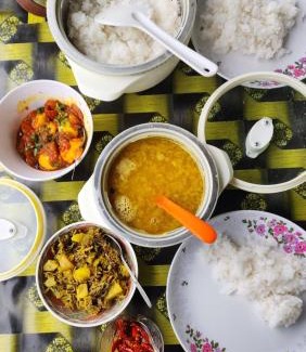 Jakrem House | SafarnamaStays Homestay Camping Room Markham Mafhawnlur Meghalaya