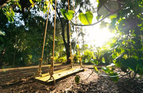 Belur House | SaffronStays Biccode Woodside Heritage