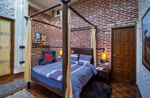 Chail Villa | SaffronStays Ekam Walnut Suite, Chail