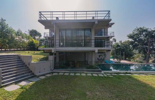 Kalote Mokashi Villa | SaffronStays Mountain Aer, Karjat