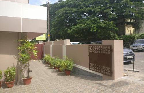 Thampanoor Hotel | Safire Residency