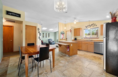 Mountain View District House | Sage Country Retreat - ADA Accessible - Pets Ok!