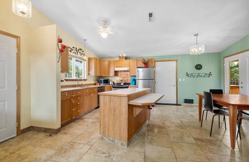 Mountain View District House | Sage Country Retreat - ADA Accessible - Pets Ok!