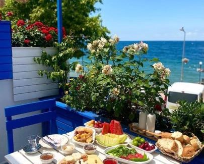 Cinarcik House | sahil pansiyon