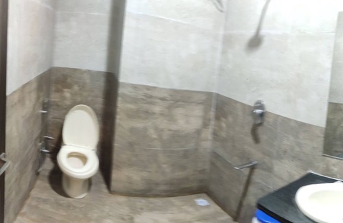 Itarsi Hotel | Sai Krishna Resort Garden
