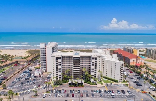 South Padre Island Apartment | Saida Towers Iii- 3101 3 Bedroom Condo by RedAwning
