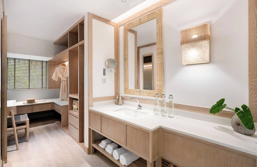 Ko Phi Phi Resort | SAii Phi Phi Island Village