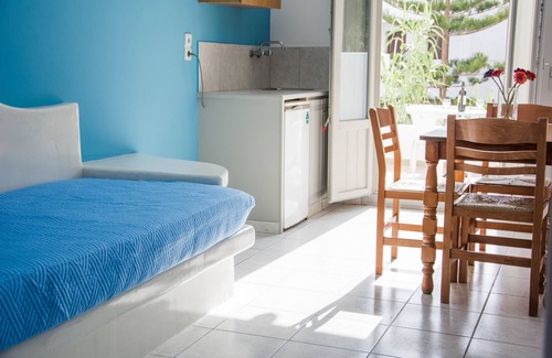 Kamari Apartment | Sail Inn