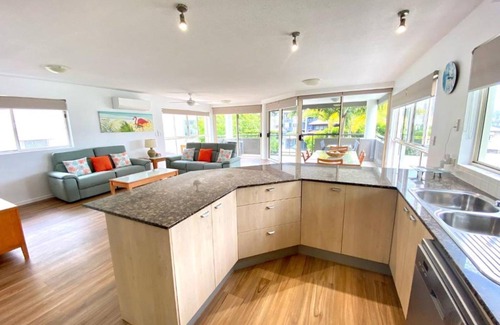 Mooloolaba Apartment | Sailfish Cove & RIVA Apartments