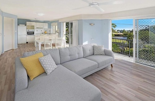 Mooloolaba Apartment | Sailfish Cove & RIVA Apartments