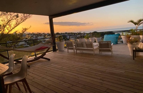 Centre-Ville Apartment | Saint Pierre Centre, Grand Appartement Vaste Terrasse Avec vue