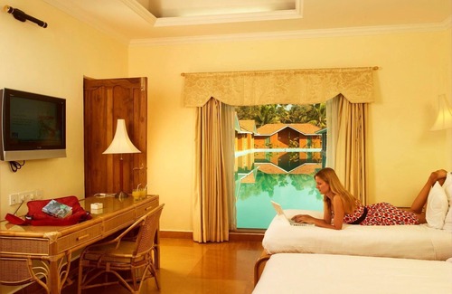 Nedumbassery Hotel | Saj Earth Resort